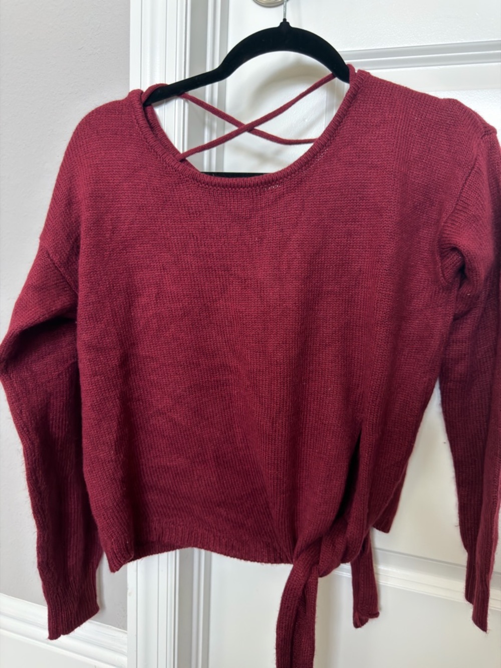 Crisscross Back Tie-Hem Women's Sweater in Burgundy